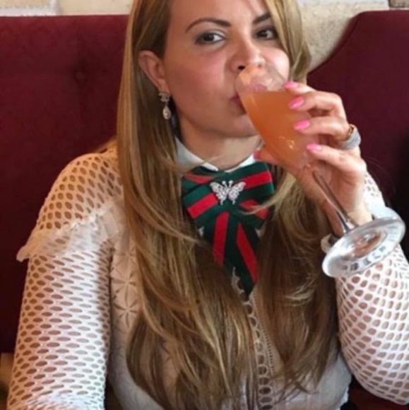 Meet your Posher, Elia - Picture 1 of 1